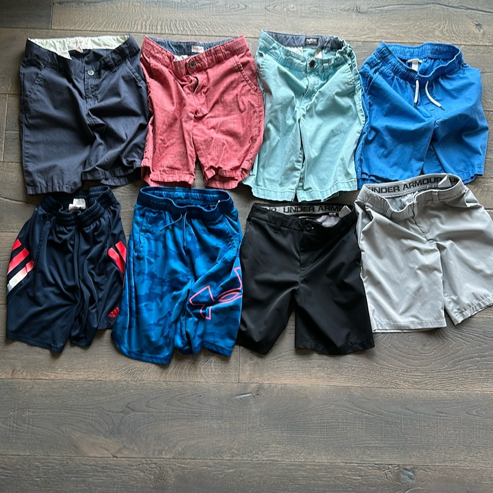 8 boys youth shorts gently used. All name brand size L or 8/10/12.